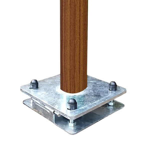 AlarmsysteemExpert.nl Donker houtstructuur cameramast met kantelanker 4 meter