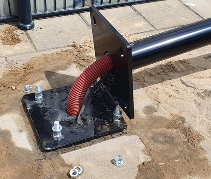 AlarmsysteemExpert.nl Ronde cameramast met kantelanker 5 meter Ø 90mm