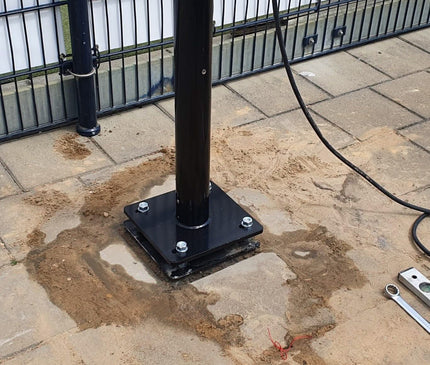 AlarmsysteemExpert.nl Ronde cameramast met kantelanker 5 meter Ø 90mm