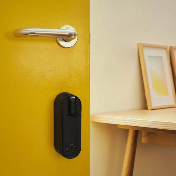 Yale Yale Linus Smart Lock L2, Slim Door Lock Black